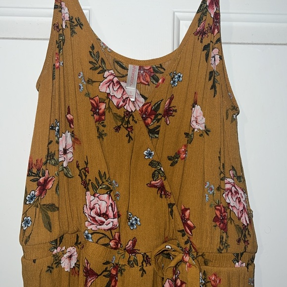 Xhilaration Yellow Floral Romper - Picture 2 of 5